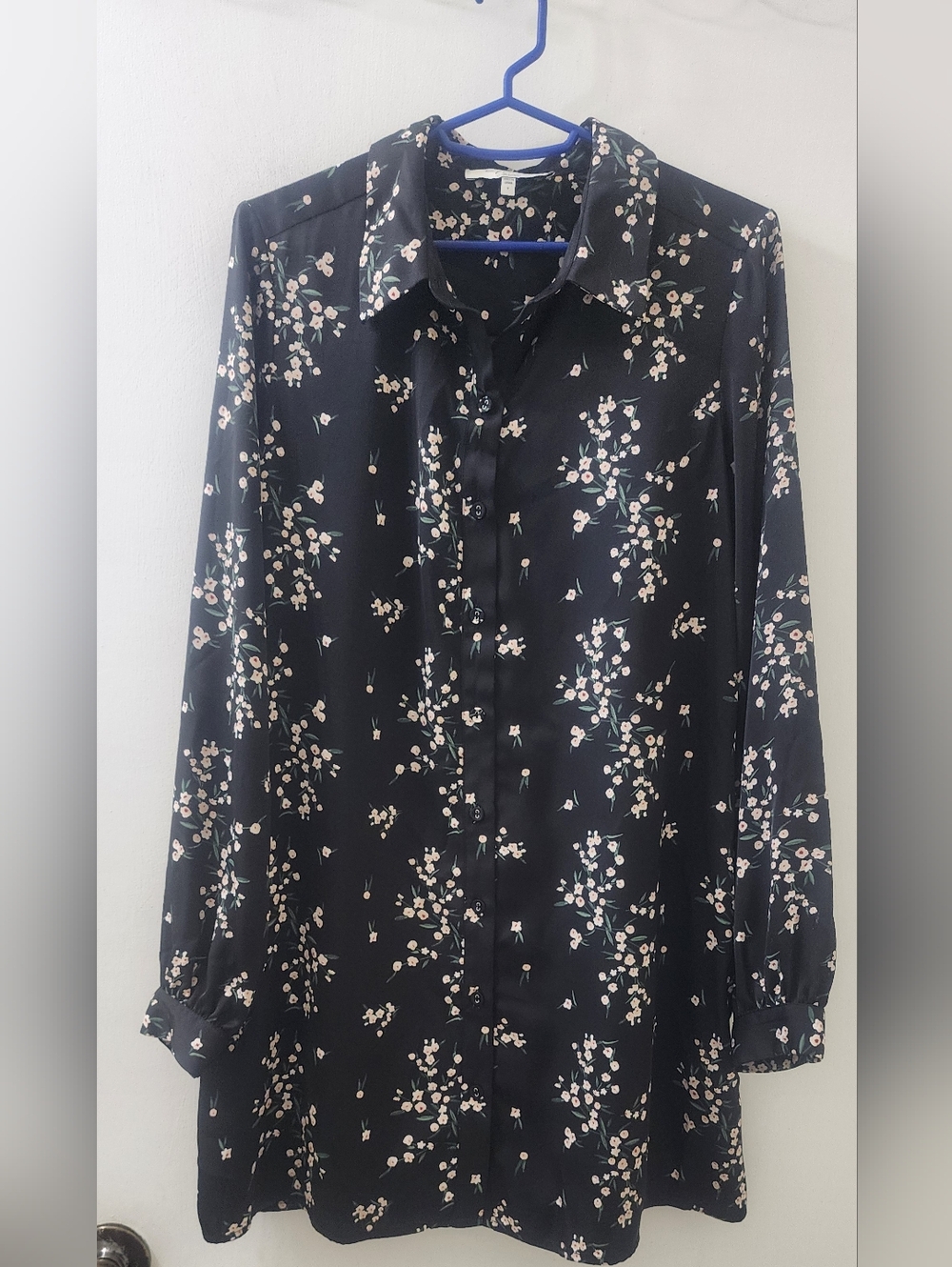 L'Academie Black Button-Down Shirt with Pink‎ Floral Print